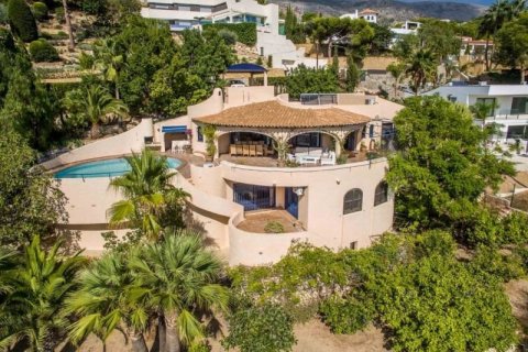 Villa en venta en Altea, Alicante, España 6 dormitorios, 420 m2 No. 43811 - foto 1