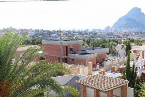 Villa en venta en Calpe, Alicante, España 4 dormitorios, 310 m2 No. 45417 - foto 5