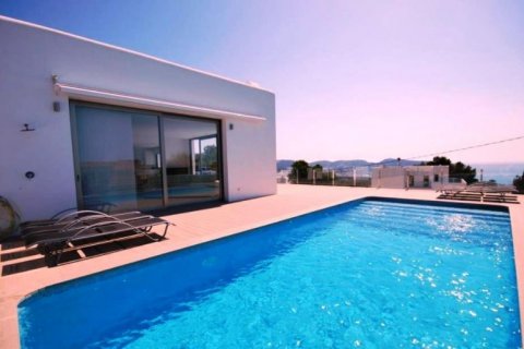 Villa en venta en Moraira, Alicante, España 3 dormitorios, 220 m2 No. 43994 - foto 2