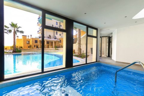 Casa adosada en venta en Villajoyosa, Alicante, España 2 dormitorios, 183 m2 No. 43732 - foto 10