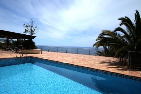 Villa en venta en Altea, Alicante, España 4 dormitorios, 242 m2 No. 42786 - foto 2