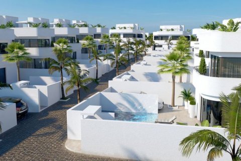 Villa en venta en Guardamar del Segura, Alicante, España 4 dormitorios, 260 m2 No. 44934 - foto 5
