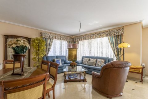Villa en venta en Alicante, España 5 dormitorios, 485 m2 No. 41912 - foto 7