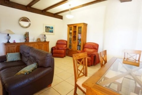 Villa en venta en Calpe, Alicante, España 5 dormitorios, 250 m2 No. 45405 - foto 3