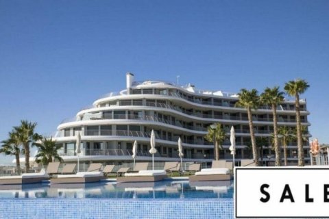 Apartamento en venta en Los Arenales Del Sol, Alicante, España 3 dormitorios, 124 m2 No. 46612 - foto 2