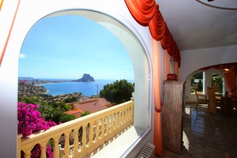 Villa en venta en Calpe, Alicante, España 4 dormitorios, 303 m2 No. 42723 - foto 2