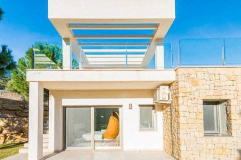 Villa en venta en Dénia, Alicante, España 4 dormitorios, 262 m2 No. 45412 - foto 6