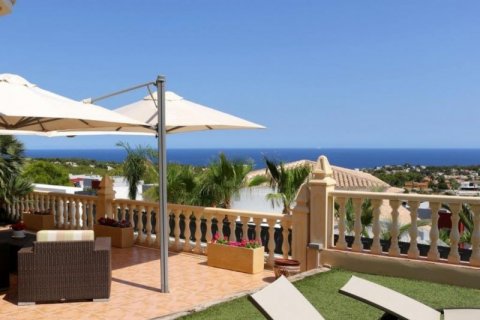 Villa en venta en Calpe, Alicante, España 4 dormitorios, 416 m2 No. 43941 - foto 4