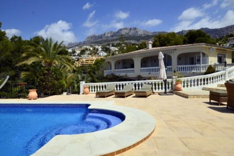 Villa en venta en Altea, Alicante, España 4 dormitorios, 2.88 m2 No. 43896 - foto 1