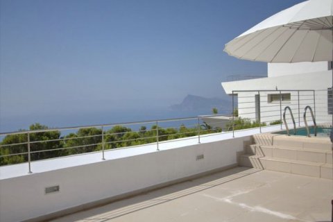 Villa en venta en Altea, Alicante, España 4 dormitorios, 256 m2 No. 43929 - foto 2