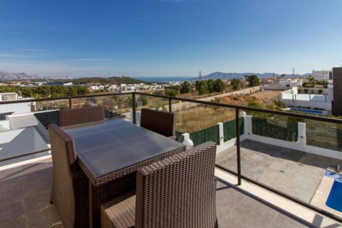 Villa en venta en Polop, Alicante, España 3 dormitorios, 250 m2 No. 44385 - foto 5