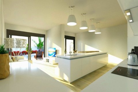 Villa en venta en Guardamar del Segura, Alicante, España 3 dormitorios, 156 m2 No. 43203 - foto 4