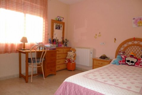 Casa adosada en venta La Nucia, Alicante, España 5 dormitorios, 225 m2 No. 45218 - foto 9