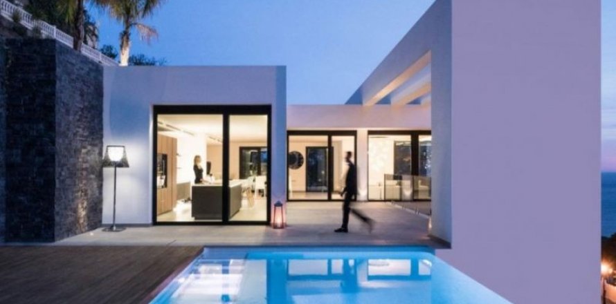 Villa en Altea, Alicante, España 3 dormitorios, 710 m2 No. 44085