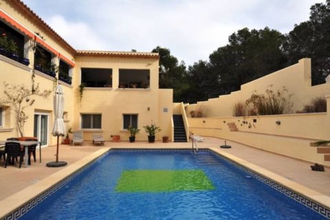Villa en venta en Moraira, Alicante, España 5 dormitorios, 425 m2 No. 44342 - foto 2