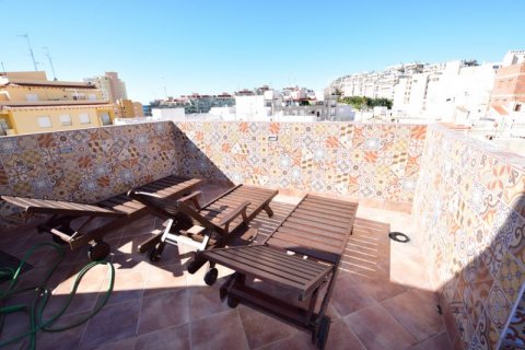 Hotel en venta en Calpe, Alicante, España 8 dormitorios, 380 m2 No. 45018 - foto 2