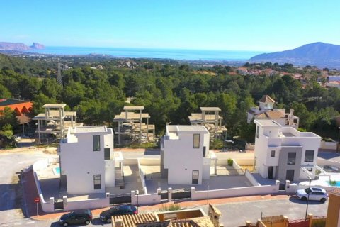 Villa en venta en La Nucia, Alicante, España 4 dormitorios, 208 m2 No. 44631 - foto 1