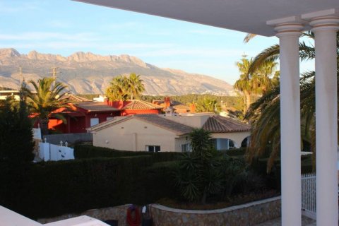 Villa en venta en La Nucia, Alicante, España 7 dormitorios, 527 m2 No. 42151 - foto 3