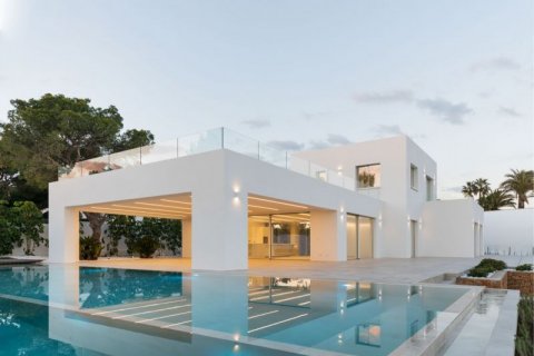 Villa en venta en Jávea, Alicante, España 6 dormitorios, 585 m2 No. 42159 - foto 1