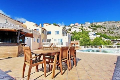 Villa en venta en Altea, Alicante, España 9 dormitorios, 488 m2 No. 45621 - foto 4