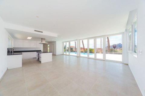 Villa en venta en Calpe, Alicante, España 3 dormitorios, 380 m2 No. 41490 - foto 10