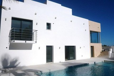 Villa en venta en Jávea, Alicante, España 4 dormitorios, 350 m2 No. 45206 - foto 2