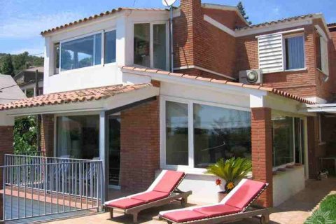 Villa en venta en Barcelona, España 4 dormitorios, 220 m2 No. 41463 - foto 16