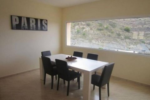 Villa en venta en Calpe, Alicante, España 3 dormitorios, 205 m2 No. 45929 - foto 9