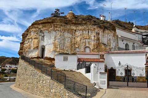 Más allá del cliché: las viviendas caverna de Andalucía salen del limbo para ser domicilios del siglo XXI