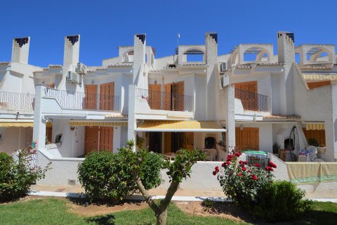 Casa adosada en venta en Cabo Roig, Alicante, España 3 dormitorios, 101 m2 No. 47994 - foto 1