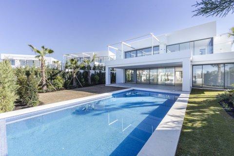 Villa en venta en Cabopino, Málaga, España 5 dormitorios, 636 m2 No. 50063 - foto 18