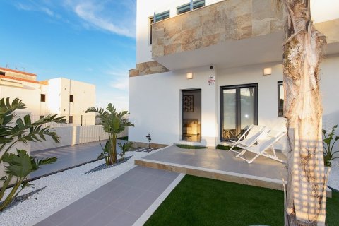 Casa adosada en venta en Polop, Alicante, España 3 dormitorios, 109 m2 No. 50764 - foto 2