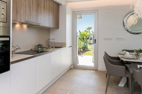 Apartamento en venta en La Cala De Mijas, Málaga, España 2 dormitorios, 81 m2 No. 50036 - foto 4
