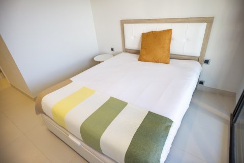 Apartamento en alquiler en Benidorm, Alicante, España 2 dormitorios, 105 m2 No. 50239 - foto 3