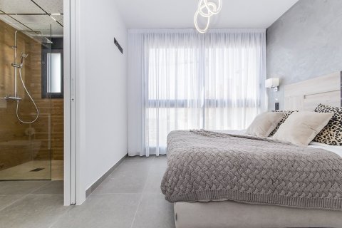 Casa adosada en venta en Guardamar del Segura, Alicante, España 3 dormitorios, 167 m2 No. 49943 - foto 14