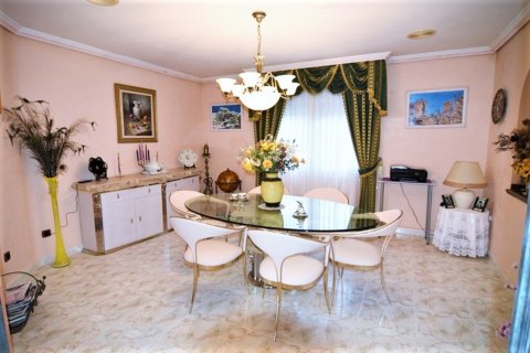 Villa en venta en La Nucia, Alicante, España 4 dormitorios, 395 m2 No. 50297 - foto 10