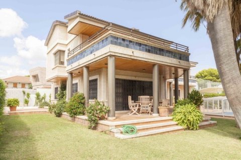 Villa en venta en Campoamor, Alicante, España 7 dormitorios, 366 m2 No. 50972 - foto 1
