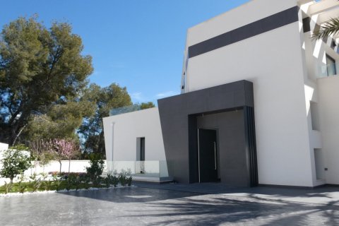 Villa en venta en Benidorm, Alicante, España 3 dormitorios,  No. 50744 - foto 3