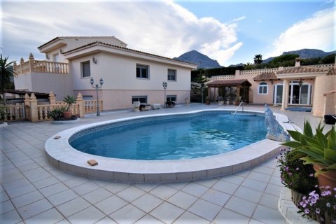 Villa en venta en La Nucia, Alicante, España 4 dormitorios, 395 m2 No. 50297 - foto 5