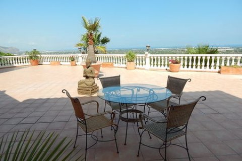 Villa en venta en Dénia, Alicante, España 5 dormitorios, 425 m2 No. 50317 - foto 9