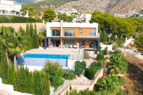 Villa en venta en Altea La Vella, Alicante, España 6 dormitorios, 1389 m2 No. 50722 - foto 1