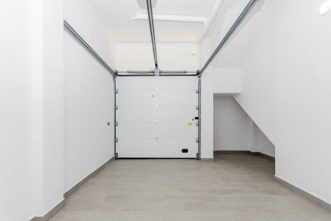 Casa adosada en venta Guardamar del Segura, Alicante, España 3 dormitorios, 167 m2 No. 49943 - foto 10