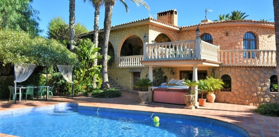 Villa en La Nucia, Alicante, España 6 dormitorios, 450 m2 No. 50310