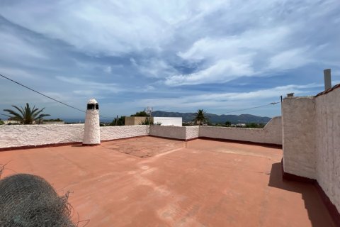 Casa adosada en venta en L'Alfàs del Pi, Alicante, España 3 dormitorios, 350 m2 No. 50700 - foto 17