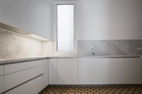 Apartamento en venta en Eixample, Barcelona, España 3 dormitorios, 179 m2 No. 50308 - foto 4