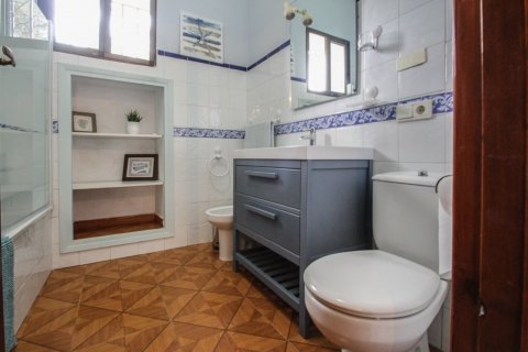 Villa en venta en Benidoleig, Alicante, España 5 dormitorios, 370 m2 No. 50118 - foto 24