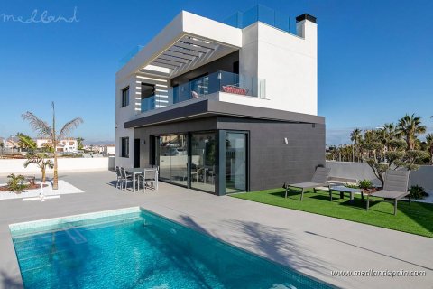 Villa en venta en Lomas De La Juliana, Alicante, España 3 dormitorios, 124 m2 No. 51003 - foto 1