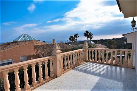 Villa en venta en La Nucia, Alicante, España 4 dormitorios, 395 m2 No. 50297 - foto 3