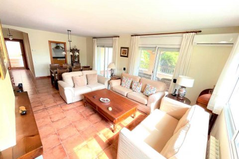 Villa en venta Castelldefels, Barcelona, España 4 dormitorios, 240 m2 No. 49807 - foto 23