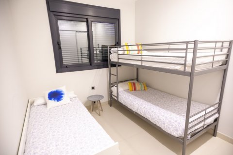 Apartamento en alquiler en Benidorm, Alicante, España 2 dormitorios, 105 m2 No. 50239 - foto 6